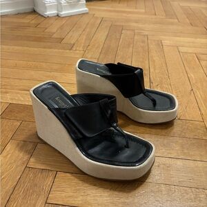 Rare Vintage Kenneth Cole Black and Cream Wedge Sandals